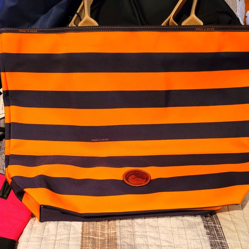 Dooney & Bourke Large Tote